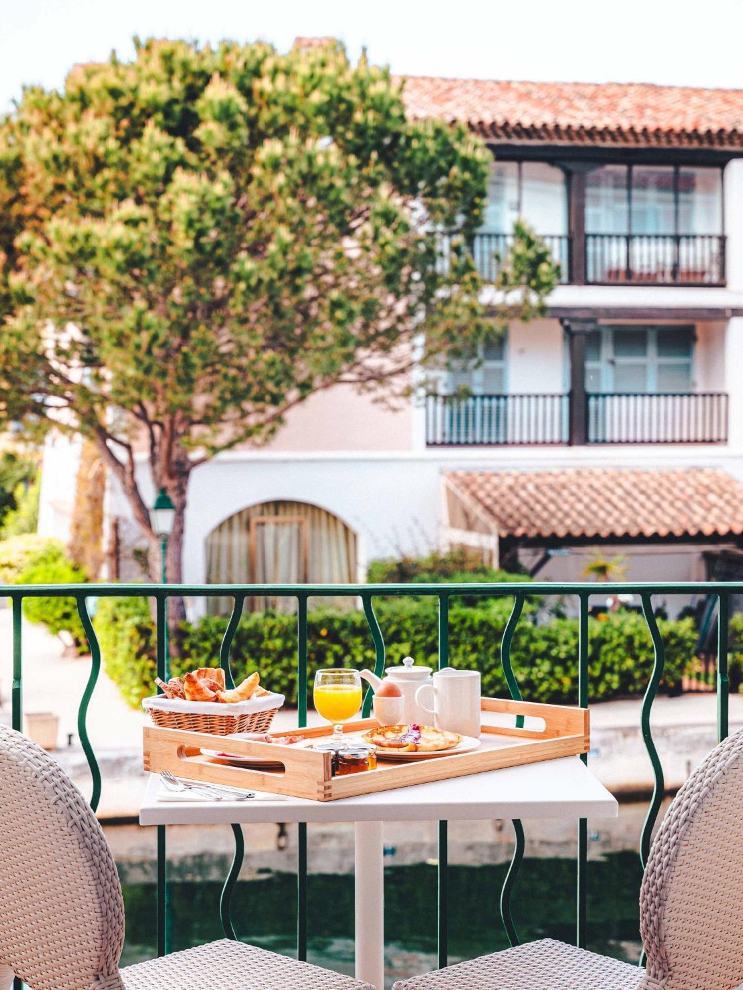 Le Suffren Hotel Grimaud Kültér fotó