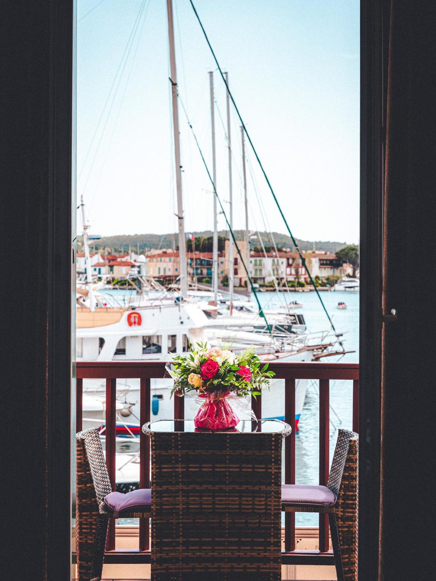 Le Suffren Hotel Grimaud Kültér fotó